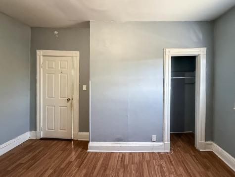 341 Avenue E Bayonne NJ 07002