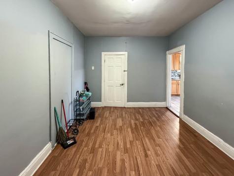 341 Avenue E Bayonne NJ 07002