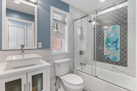 38 Woodcliff Avenue North Bergen NJ 07047