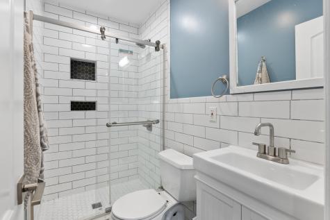 38 Woodcliff Avenue North Bergen NJ 07047