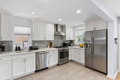 38 Woodcliff Avenue North Bergen NJ 07047