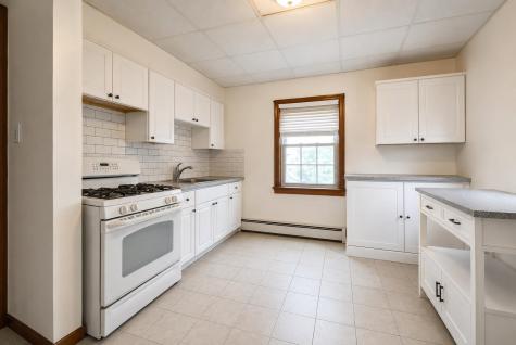 196 West 52nd Street Bayonne NJ 07002