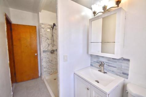196 West 52nd Street Bayonne NJ 07002