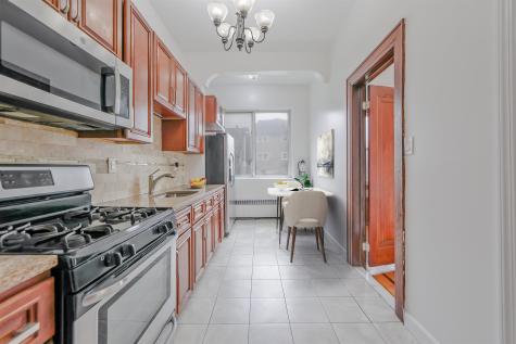 212 69th Street Guttenberg NJ 07093