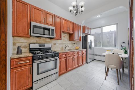 212 69th Street Guttenberg NJ 07093