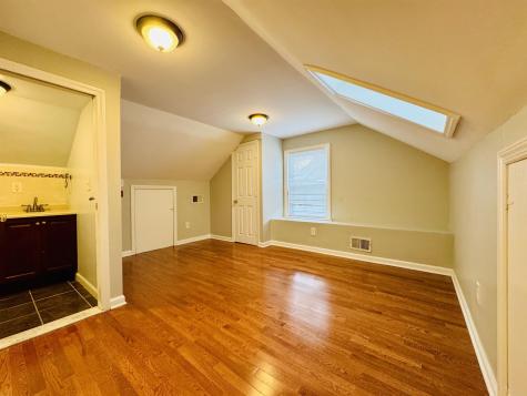 13 West 51st Street Bayonne NJ 07002