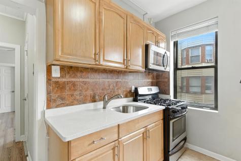 217 44th Street Union City NJ 07087
