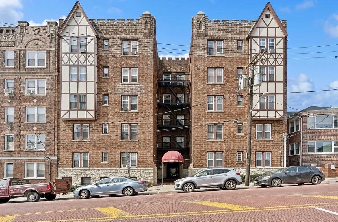 6015 Boulevard East West New York NJ 07093