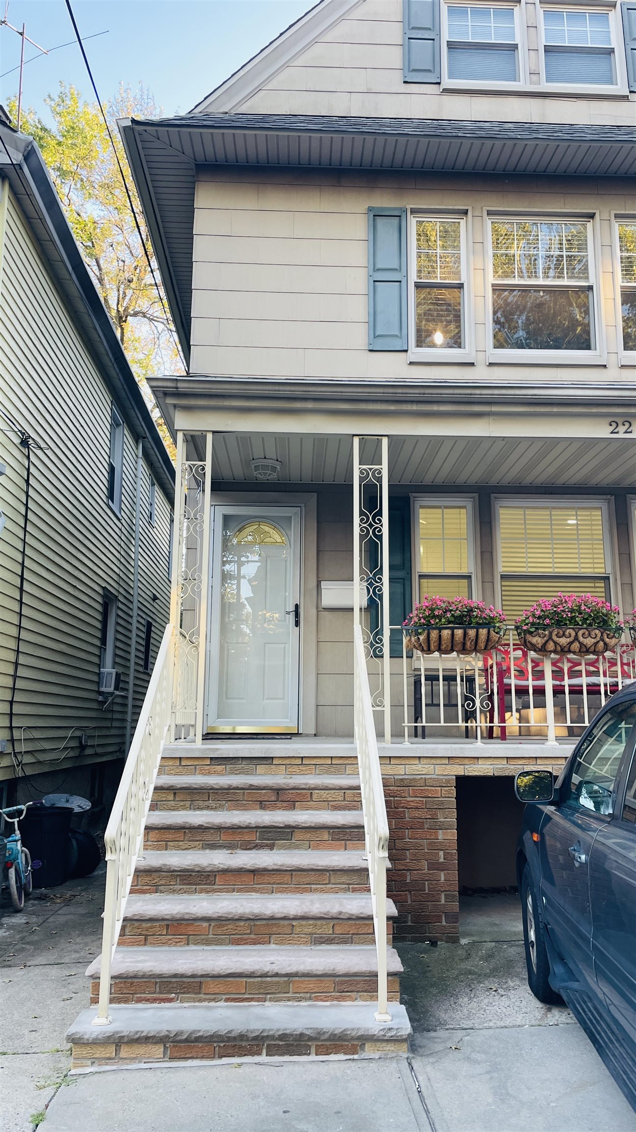22 West 35th Street Bayonne NJ 07002