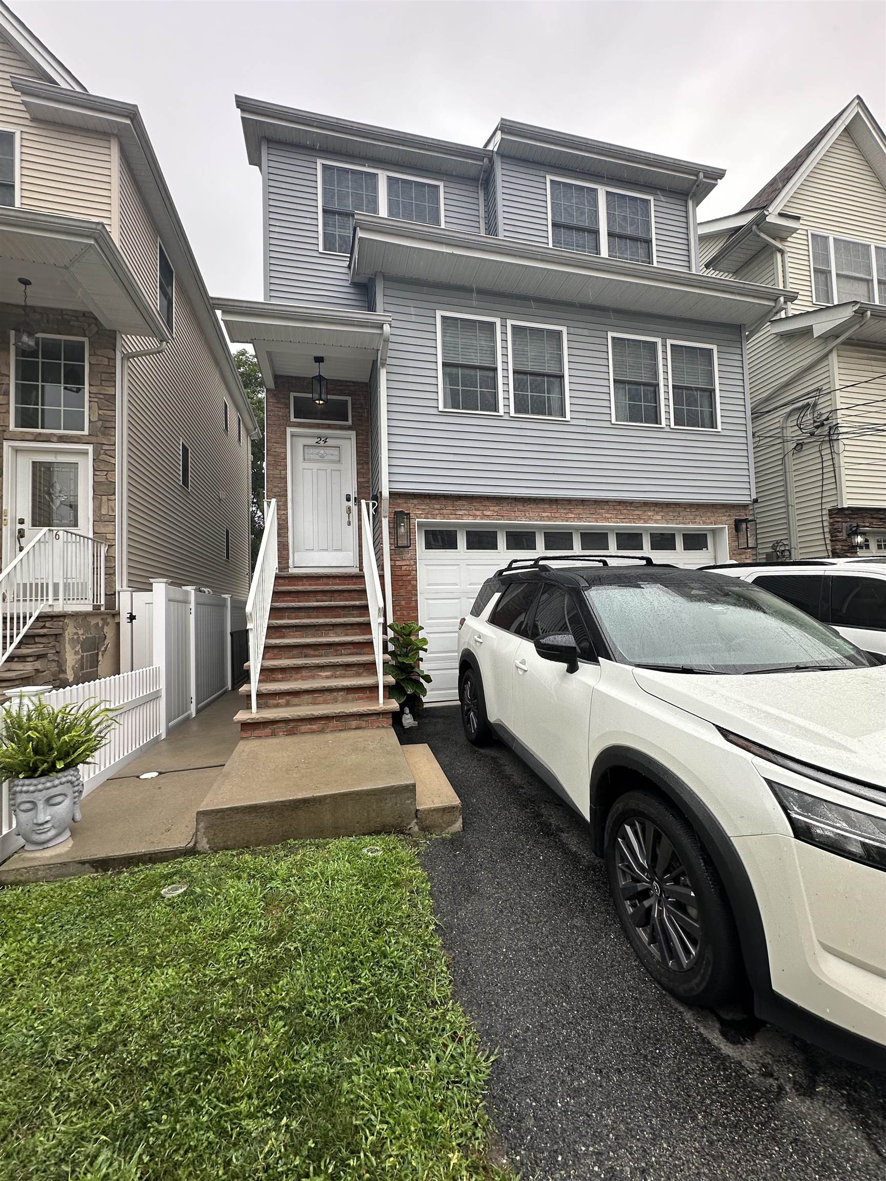 24 New Street Bayonne NJ 07002