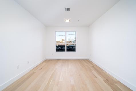 649 38th Street Union City NJ 07086
