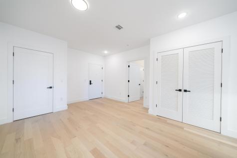 649 38th Street Union City NJ 07086