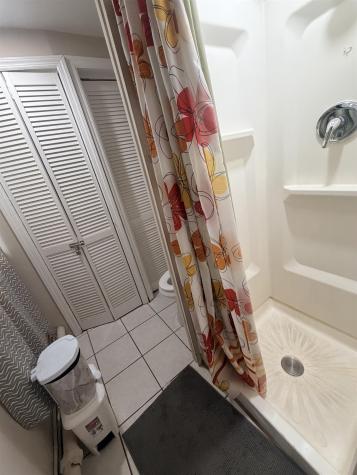 374 Cator Avenue Jersey City NJ 07305-0000