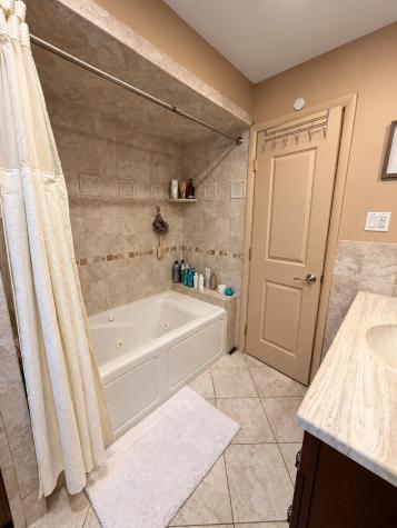 18 Oak Street Bayonne NJ 07002