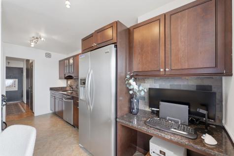 6040 Boulevard East West New York NJ 07093