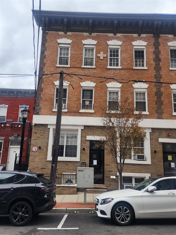 812 22nd Street Union City NJ 07087