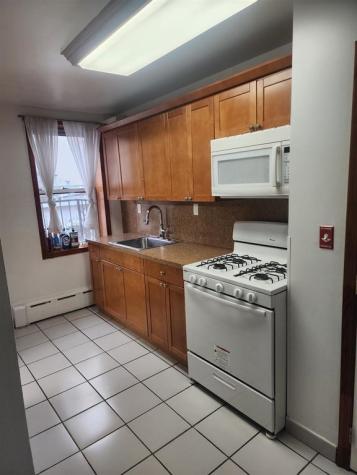 812 22nd Street Union City NJ 07087