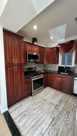 275 Avenue A Bayonne NJ 07002