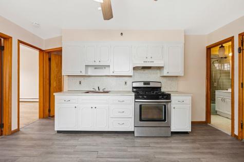 39 West 51st Street Bayonne NJ 07002