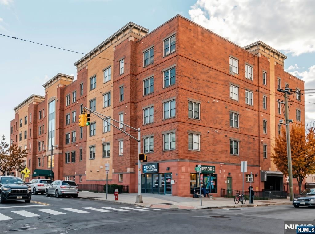 1209 Summit Avenue Jersey City NJ 07307