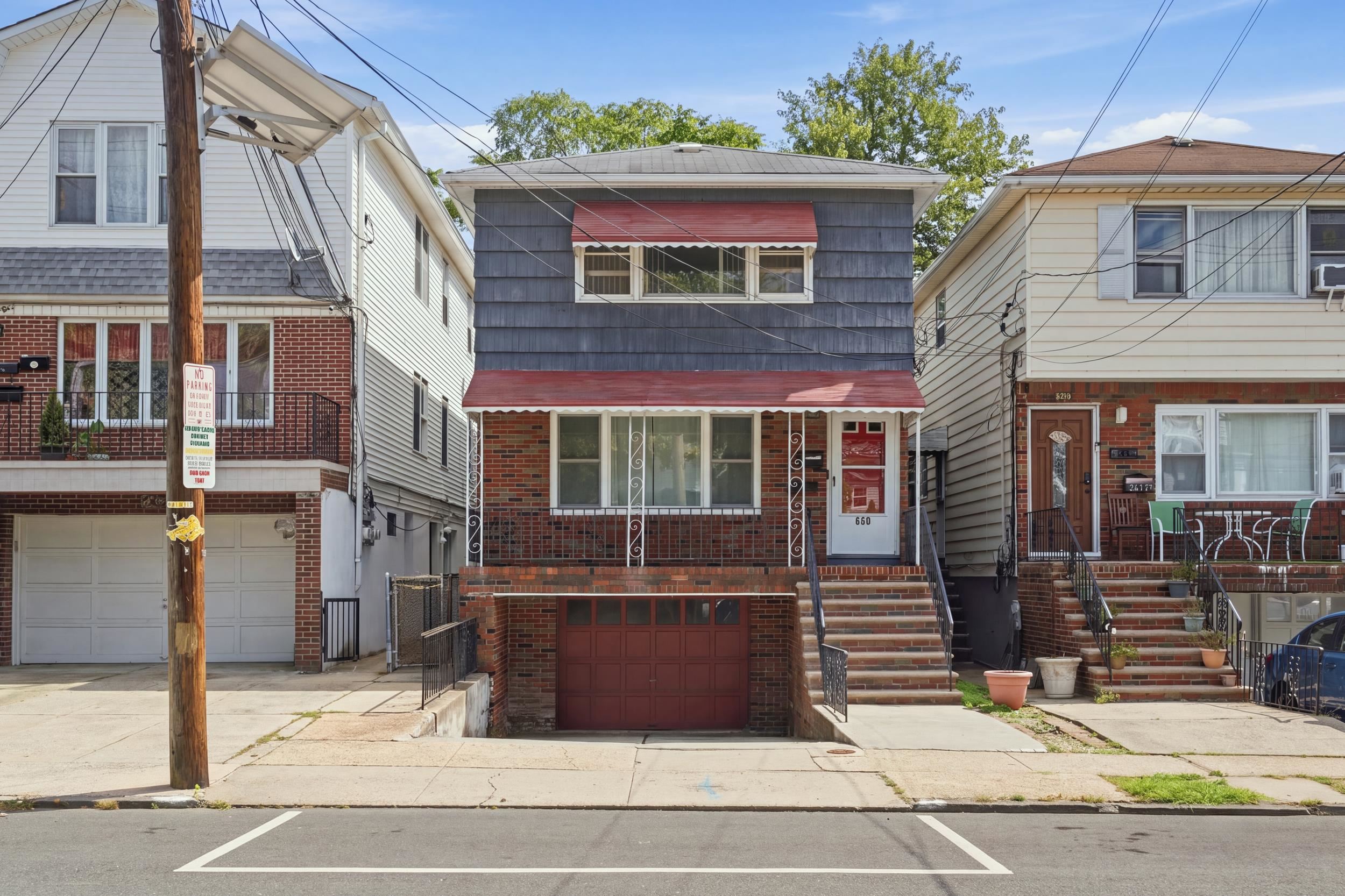 696 Avenue E Bayonne NJ 07002