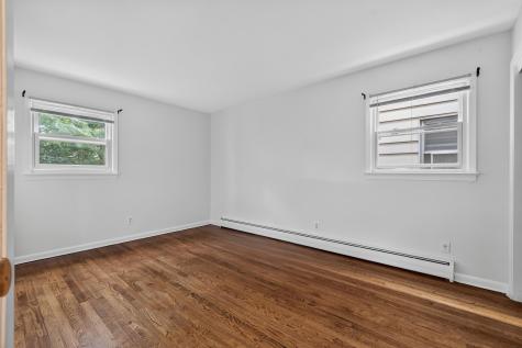 696 Avenue E Bayonne NJ 07002