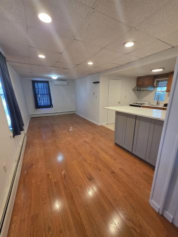 476 Avenue E Bayonne NJ 07002