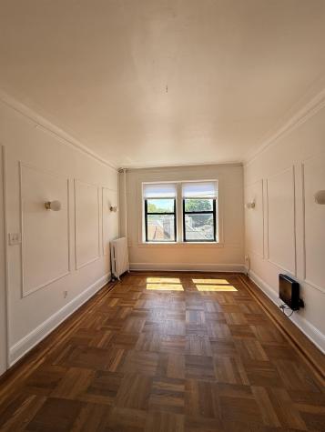 435 79th Street North Bergen NJ 07047