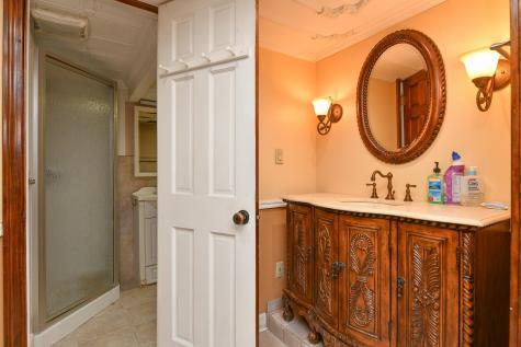 610 Columbia Avenue North Bergen NJ 07047