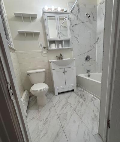 481 Avenue E Bayonne NJ 07002