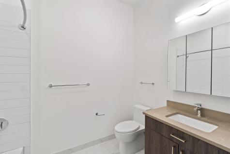260 Avenue E Bayonne NJ 07002