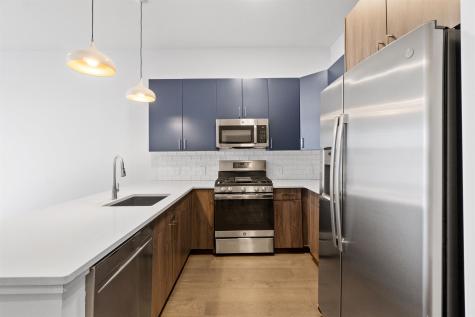 260 Avenue E Bayonne NJ 07002