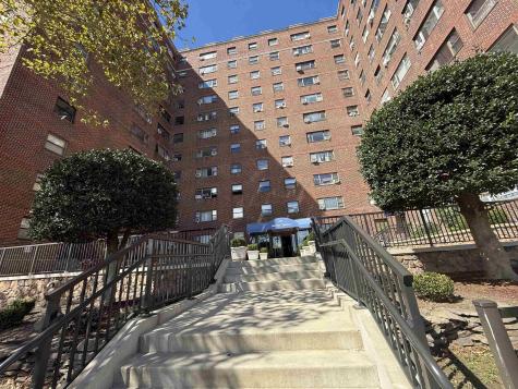 6515 Boulevard East West New York NJ 07093