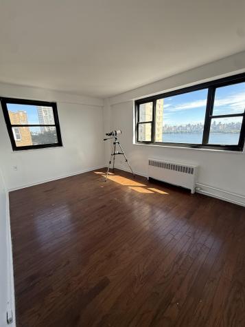 6515 Boulevard East West New York NJ 07093