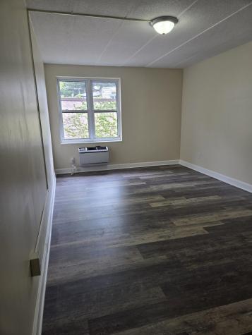 685 Prospect Avenue Fairview NJ 07002