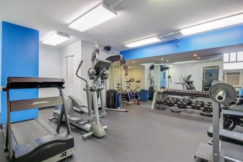 6515 Boulevard East West New York NJ 07093