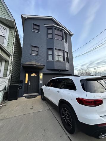 298 Arlington Avenue Jersey City NJ 07304-0000