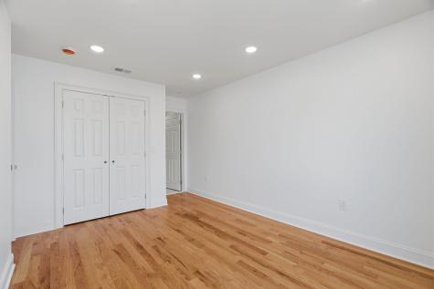 14 West 49th Street Bayonne NJ 07002