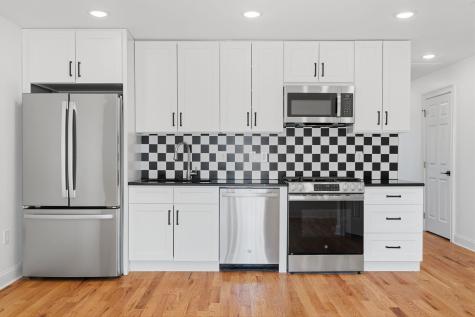 14 West 49th Street Bayonne NJ 07002