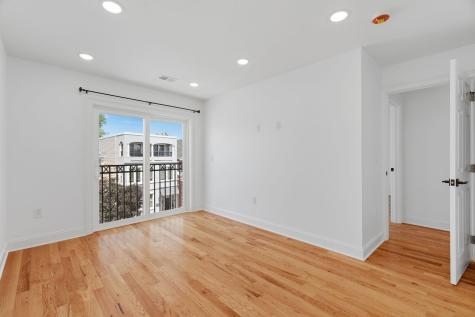 14 West 49th Street Bayonne NJ 07002