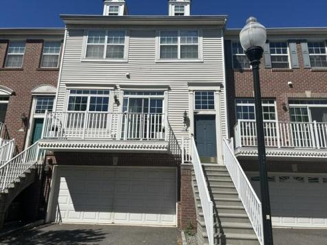 5 Carpenter Court Jersey City NJ 07305
