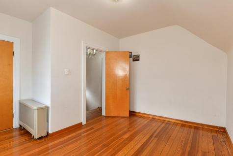 241 Maple Street Secaucus NJ 07094