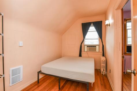 241 Maple Street Secaucus NJ 07094