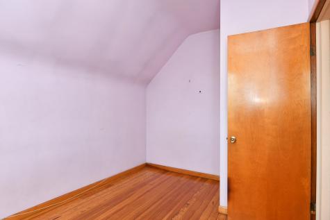 241 Maple Street Secaucus NJ 07094