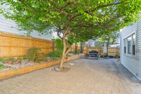 637 36th Street Union City NJ 07087