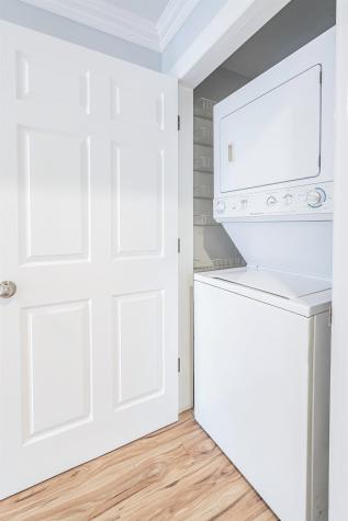 207 Shearwater Court West Jersey City NJ 07305