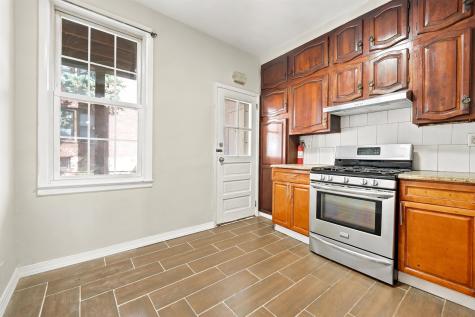 212 Avenue B Bayonne NJ 07002
