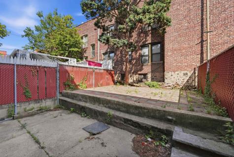 212 Avenue B Bayonne NJ 07002