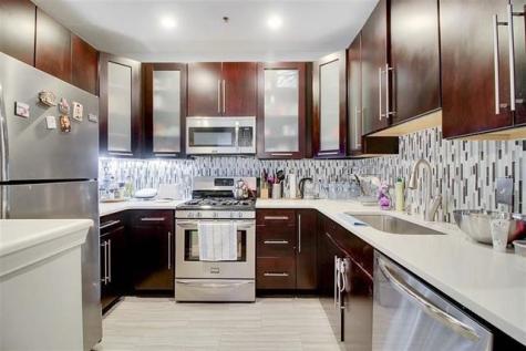 279 Roslyn Court West New York NJ 07093