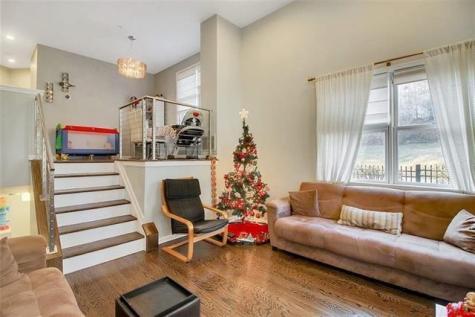 279 Roslyn Court West New York NJ 07093